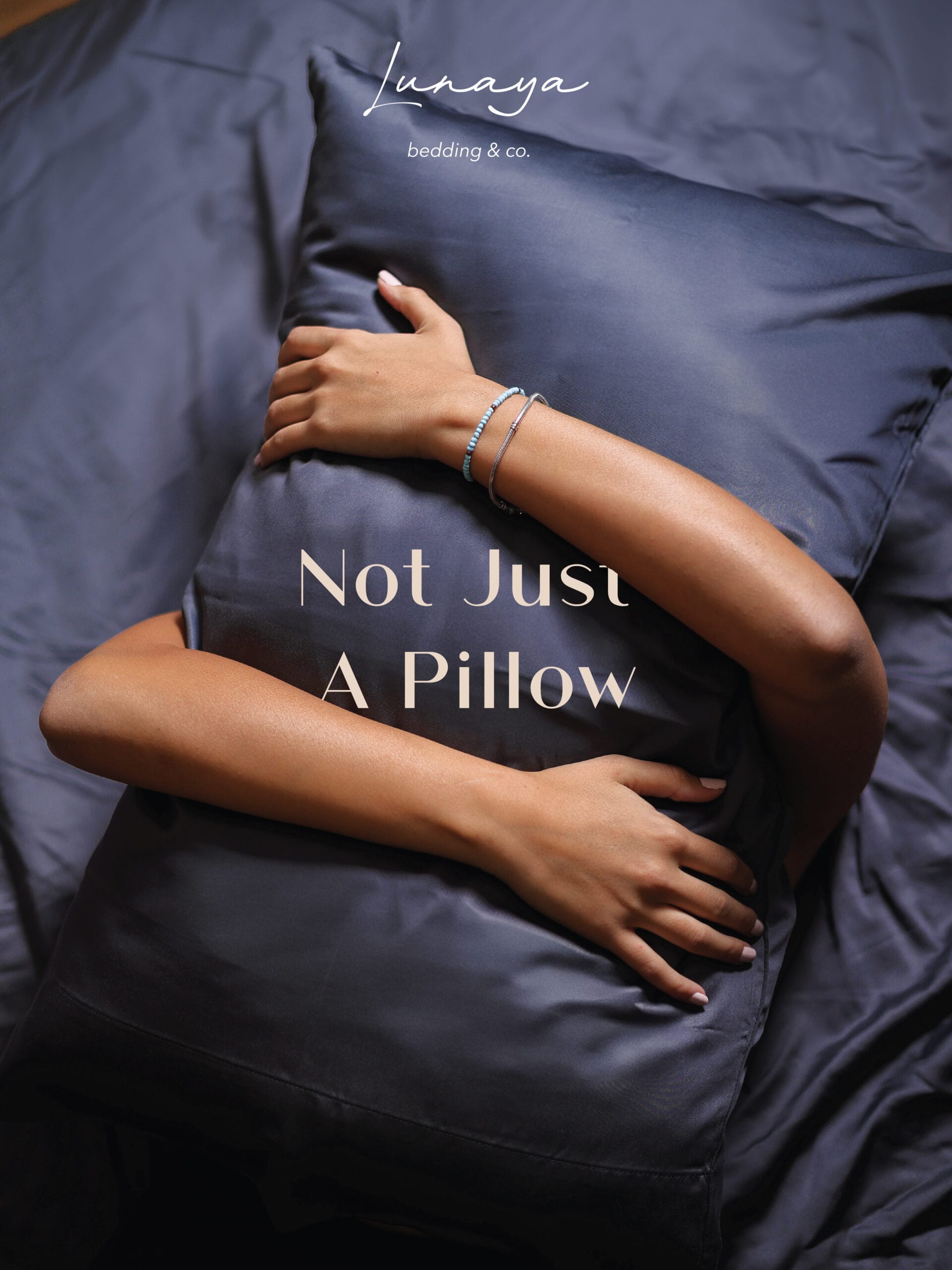 Bamboo pillow with breathable, hypoallergenic material